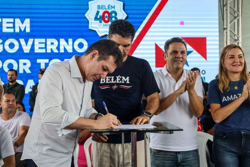 Jader Filho assina OS da urbanização da Orla da praia Grande